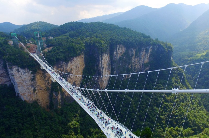 zhangjiajie-glass-bridge